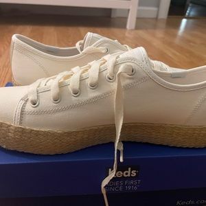 White keds size 10 (brand new)